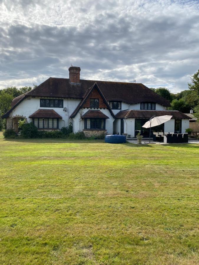 Chichester Retreat With Large Private Mature Garden Kültér fotó