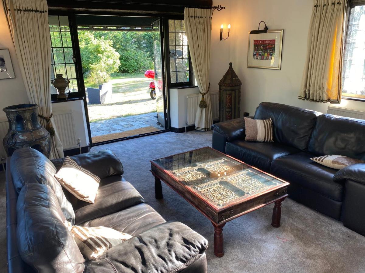 Chichester Retreat With Large Private Mature Garden Kültér fotó