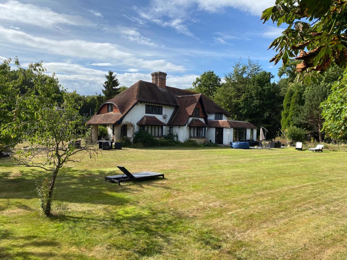Chichester Retreat With Large Private Mature Garden Kültér fotó