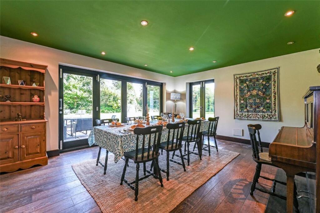 Chichester Retreat With Large Private Mature Garden Kültér fotó